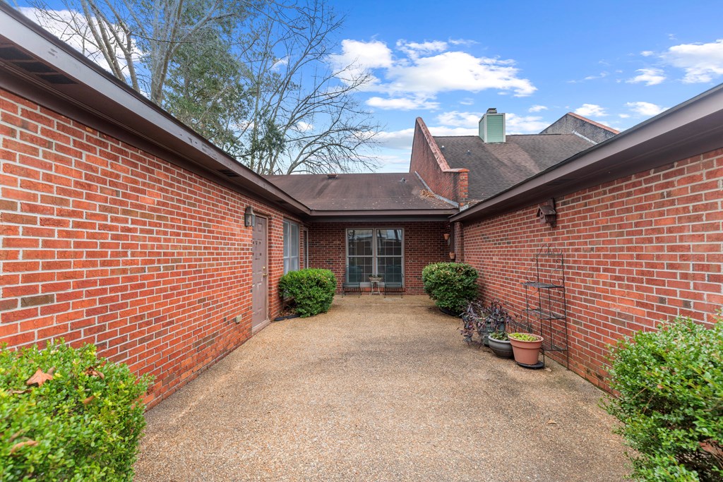 1100 N Pontiac Ave, Dothan, Alabama image 25