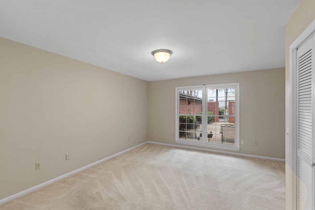 1100 N Pontiac Ave, Dothan, Alabama image 13