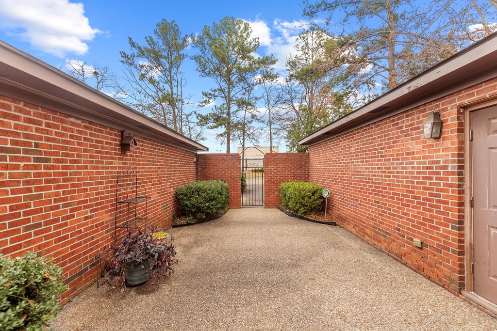 1100 N Pontiac Ave, Dothan, Alabama image 24