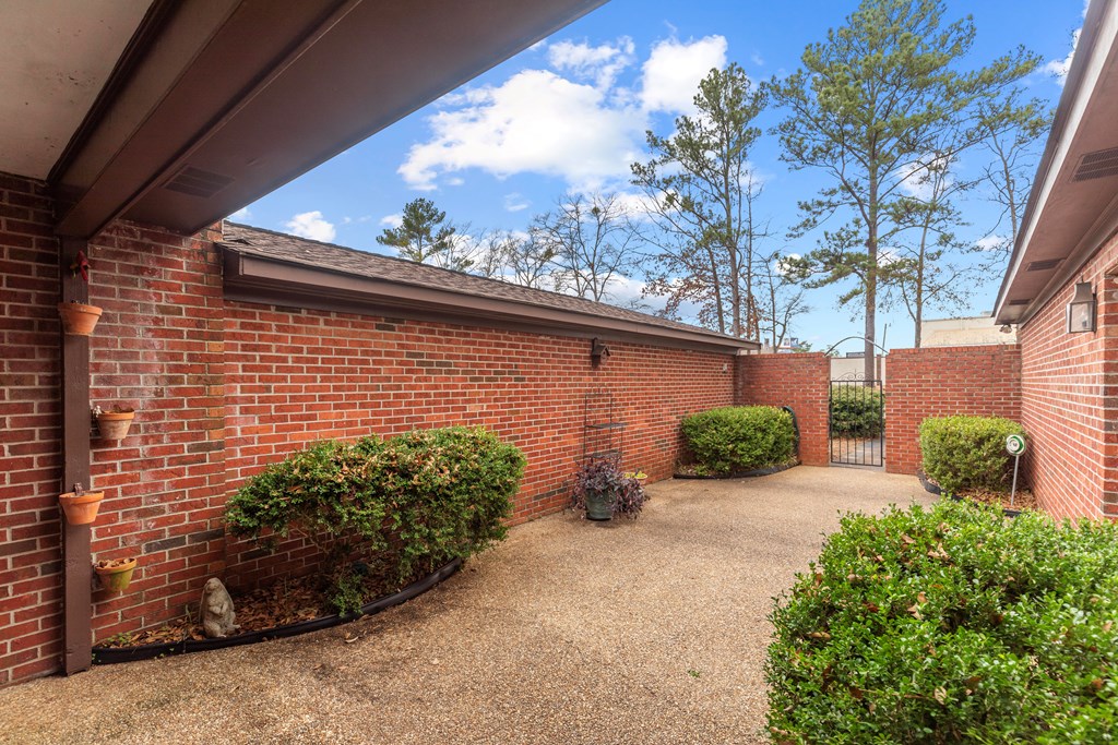 1100 N Pontiac Ave, Dothan, Alabama image 22