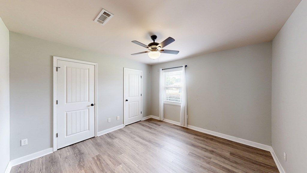 Dothan, Alabama 36301, United States, 3 Bedrooms Bedrooms, ,2 BathroomsBathrooms,Residential,Pending,142097