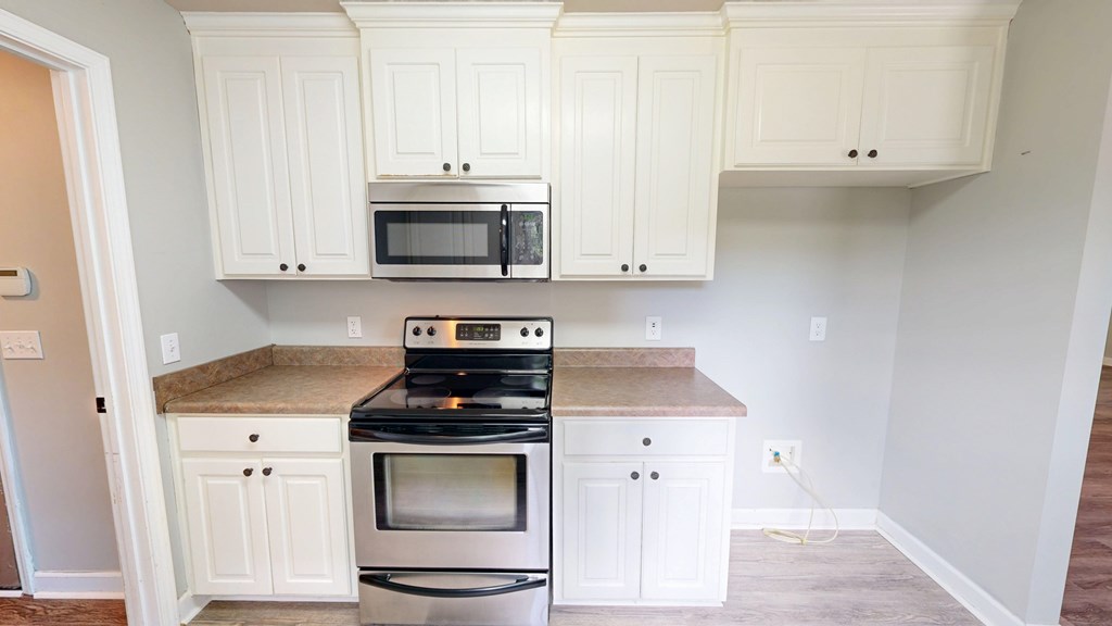 Dothan, Alabama 36301, United States, 3 Bedrooms Bedrooms, ,2 BathroomsBathrooms,Residential,Pending,142097