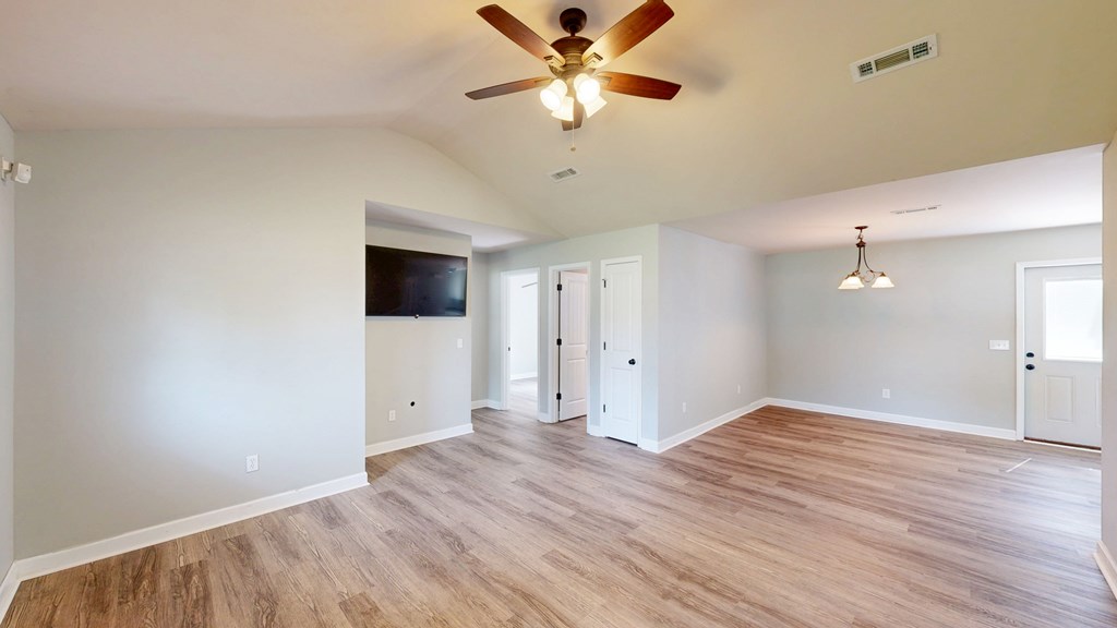 Dothan, Alabama 36301, United States, 3 Bedrooms Bedrooms, ,2 BathroomsBathrooms,Residential,Pending,142097