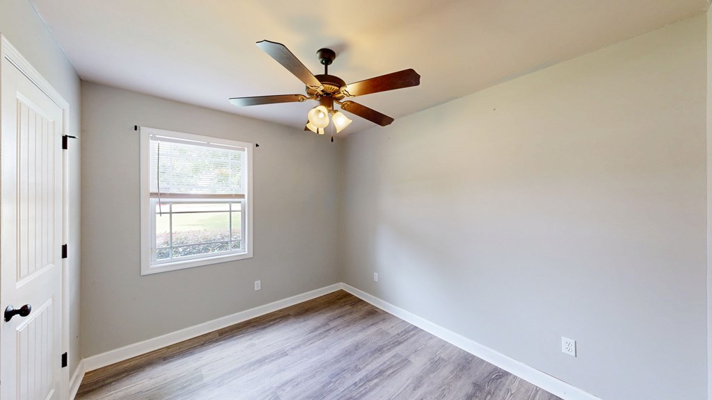 Dothan, Alabama 36301, United States, 3 Bedrooms Bedrooms, ,2 BathroomsBathrooms,Residential,Pending,142097