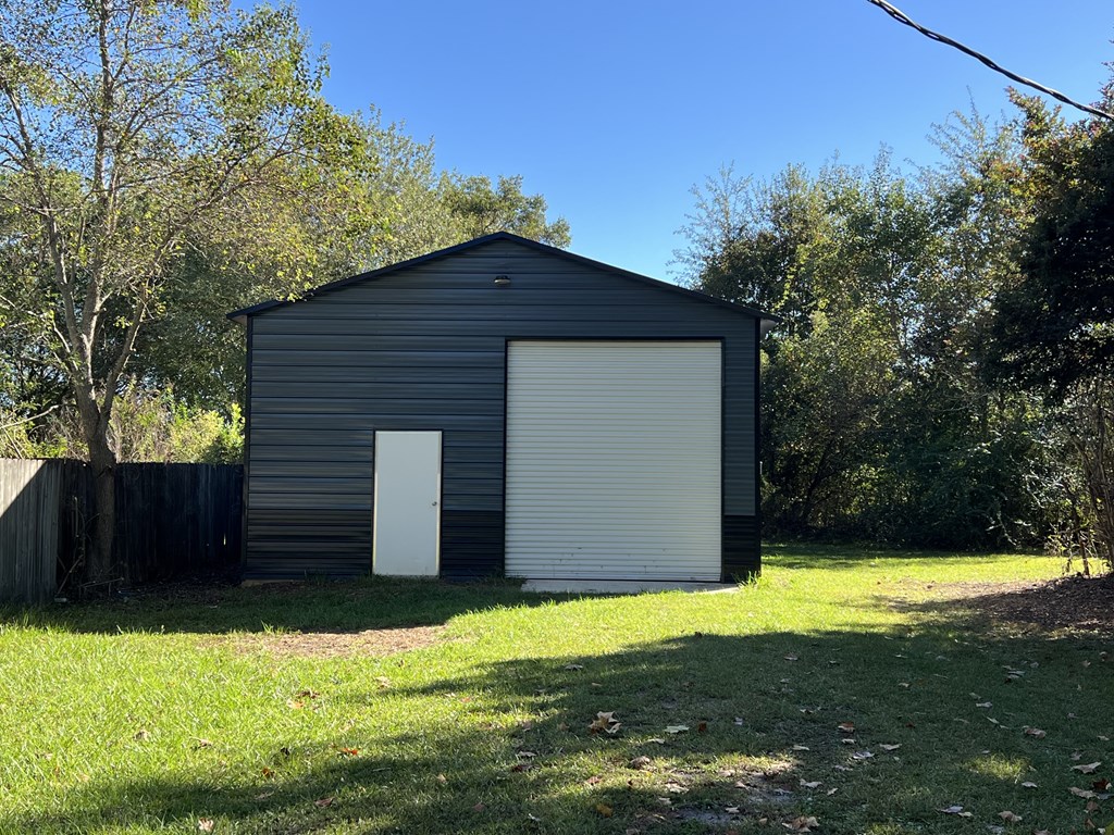 Slocomb, Alabama 36375, United States, 3 Bedrooms Bedrooms, ,2 BathroomsBathrooms,Residential,Active,232214