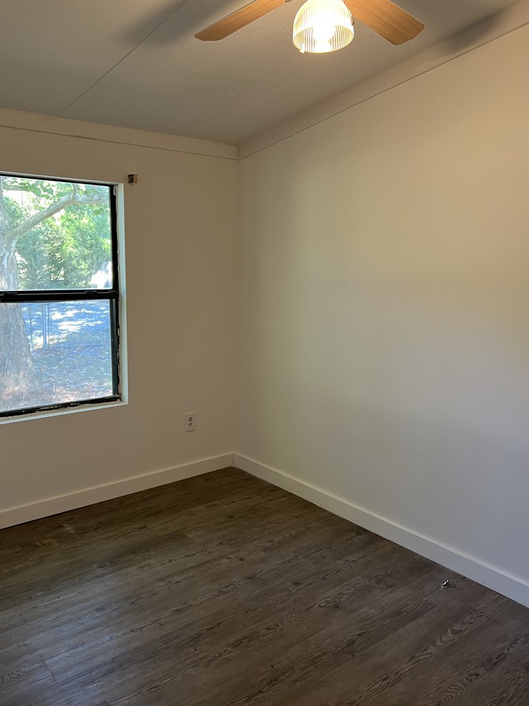 Slocomb, Alabama 36375, United States, 3 Bedrooms Bedrooms, ,2 BathroomsBathrooms,Residential,Active,232214