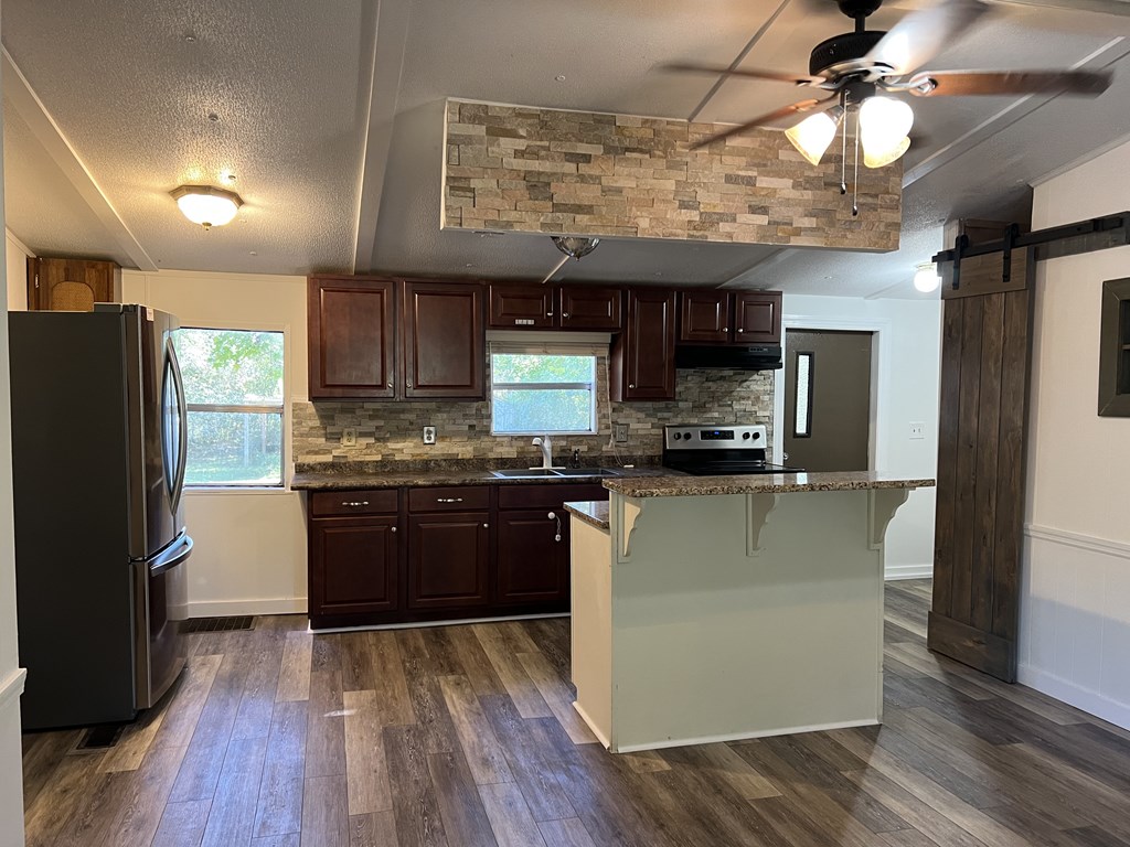 Slocomb, Alabama 36375, United States, 3 Bedrooms Bedrooms, ,2 BathroomsBathrooms,Residential,Active,232214