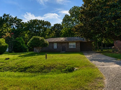 2339 Kinsey Rd – Investment Home
