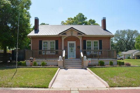 Mobile Home For Sale - 200 S Commerce Street<br/> Geneva, AL 36340