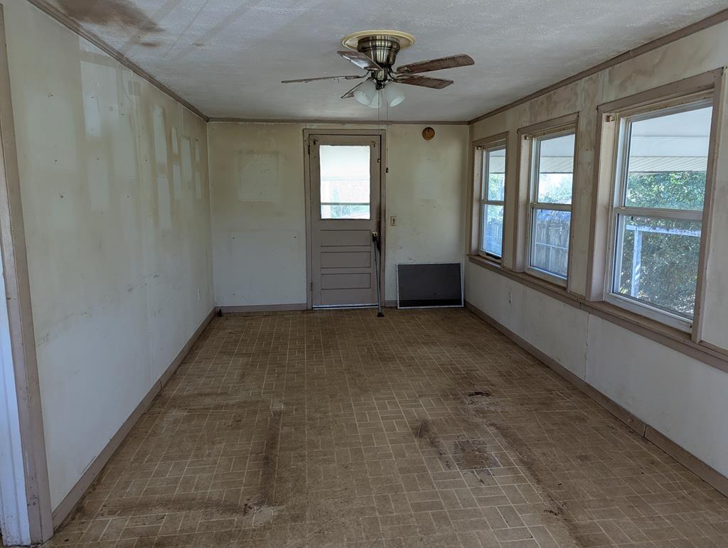 80 N Edwards, Newton, Alabama image 11
