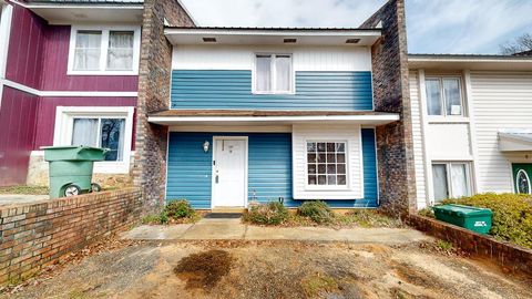 Townhouse For Sale - 592 Willow Oaks Drive Unit D<br/> Ozark, AL 36360