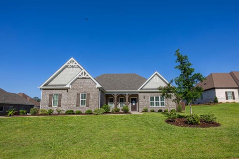 Homes For Sale - 616 Charleston Mills Dr<br/> Midland City, AL 36350