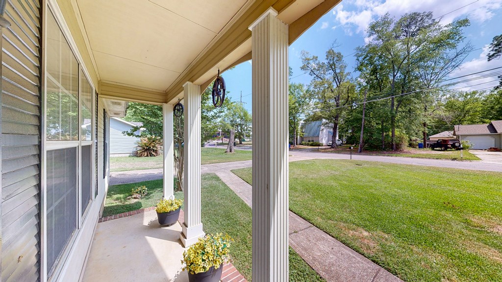 904 Yorktown Road, Dothan, Alabama image 2