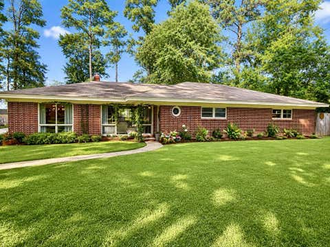 Homes For Sale - 121 Rosetta Cir<br/> Dothan, AL 36303