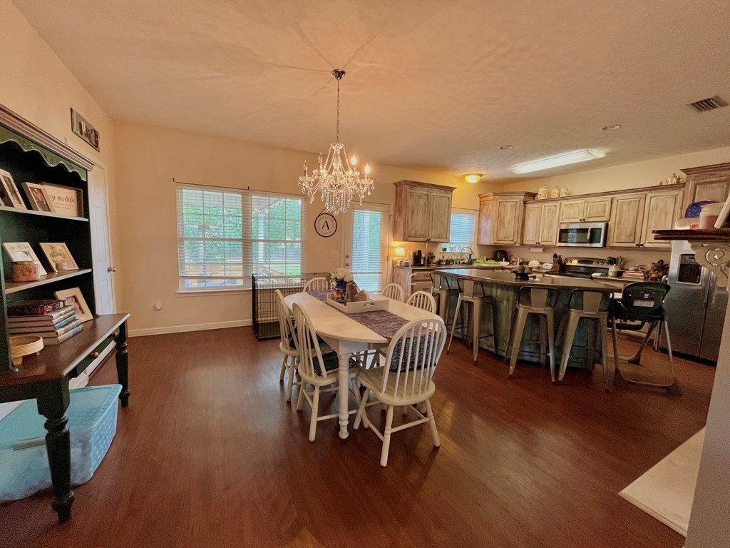 202 N Live Oak St, Geneva, Alabama image 11