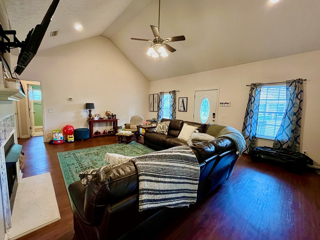 202 N Live Oak St, Geneva, Alabama image 10