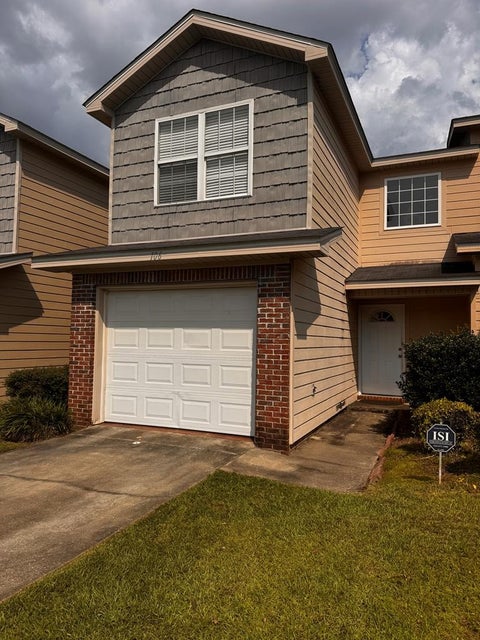 Townhouse For Sale - 106 Cody Dr<br/> Enterprise, AL 36360