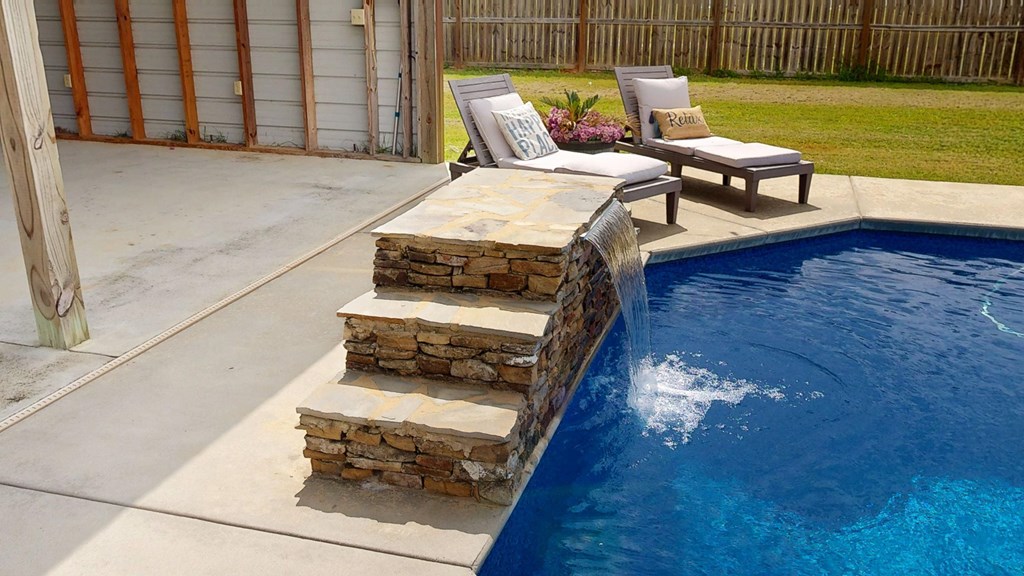 Dothan, Alabama 36301, United States, 4 Bedrooms Bedrooms, ,3 BathroomsBathrooms,Residential,Pending,189300