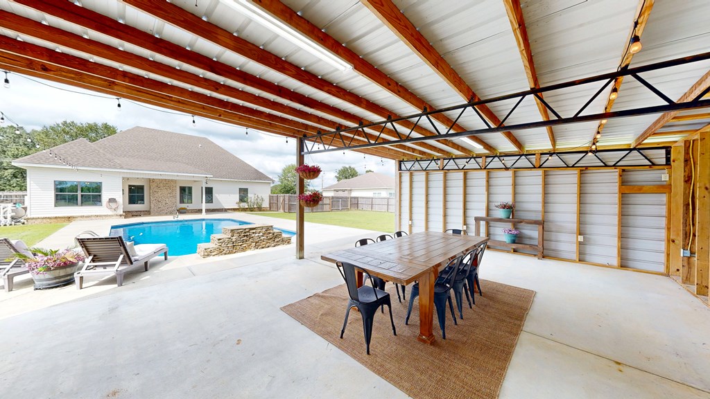 Dothan, Alabama 36301, United States, 4 Bedrooms Bedrooms, ,3 BathroomsBathrooms,Residential,Pending,189300