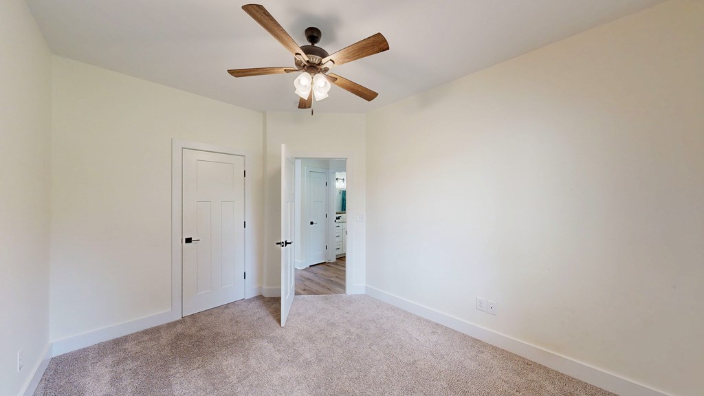 Dothan, Alabama 36301, United States, 4 Bedrooms Bedrooms, ,3 BathroomsBathrooms,Residential,Pending,189300