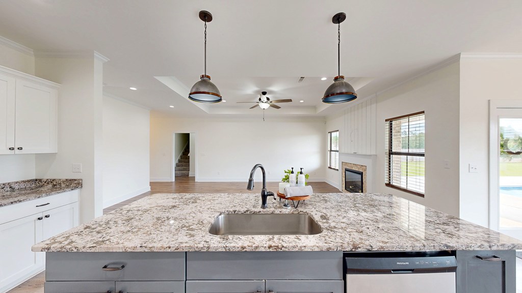 Dothan, Alabama 36301, United States, 4 Bedrooms Bedrooms, ,3 BathroomsBathrooms,Residential,Pending,189300