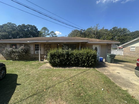 Homes For Sale - 3305 Dena Dr<br/> Dothan, AL 36303