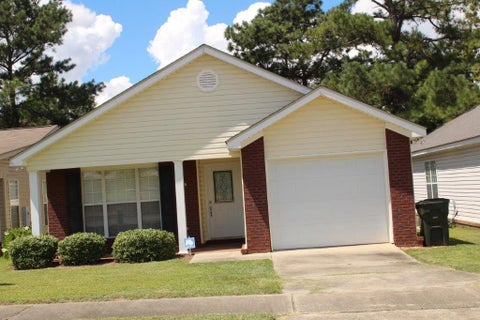Homes For Rent - 120 Thistlewood Drive<br/> Dothan, AL 36301