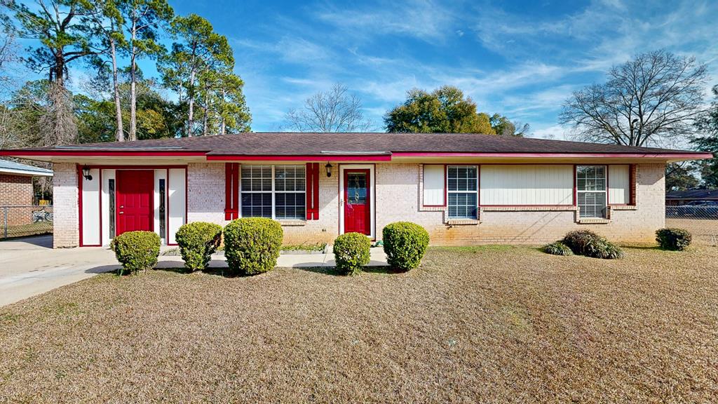 2402 Scott Road, Dothan, Alabama image 1