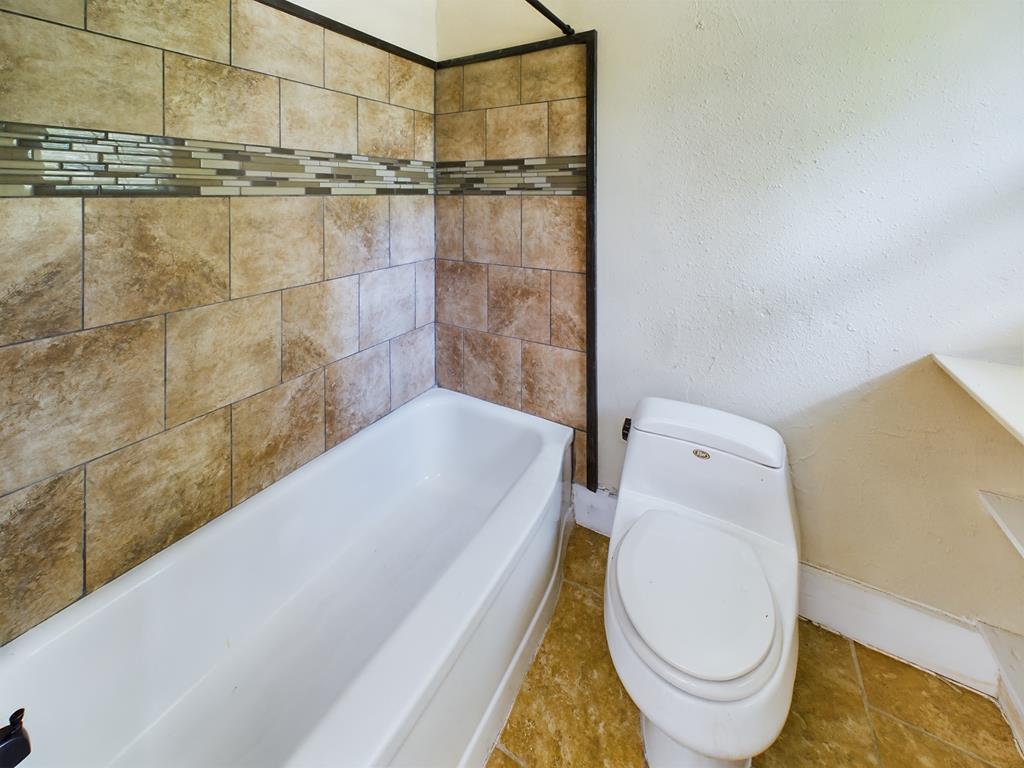 1110 W Powell St, Dothan, Alabama image 40