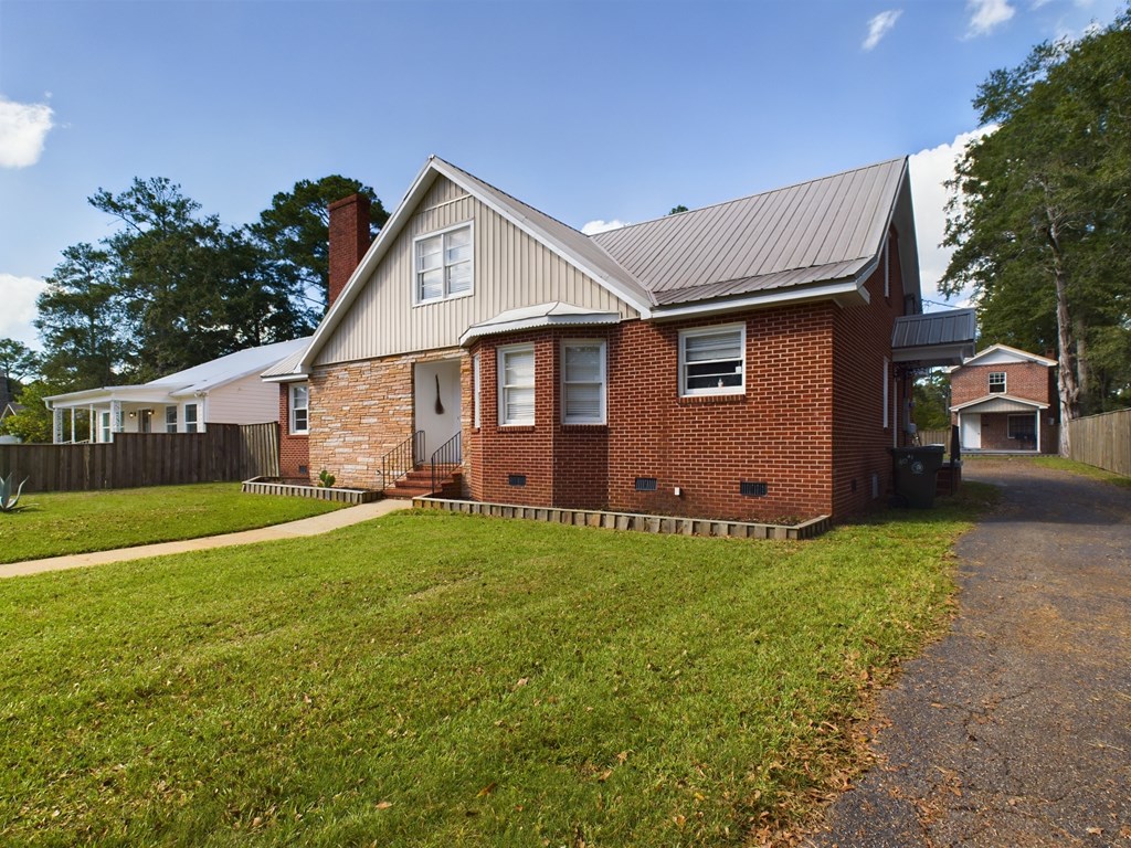 1110 W Powell St, Dothan, Alabama image 3