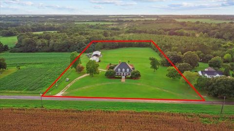 Homes For Sale - 900 County  Road 165<br/> Headland, AL 36345