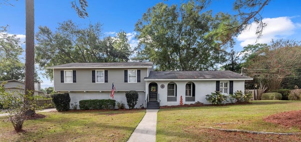 901 CAMELOT CT, DOTHAN, AL 36303 - Image cbc3155d9323cc2e330d630dd7bc5bcd/4110761616