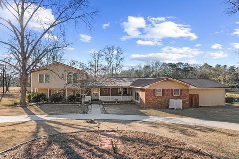 Homes For Sale - 314 Alpha Street<br/> Midland City, AL 36350