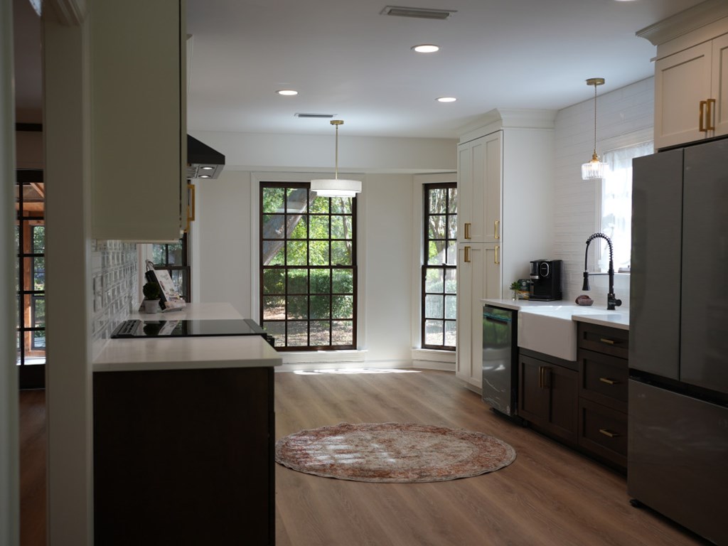 813 Gonzales Drive, Dothan, Alabama image 3