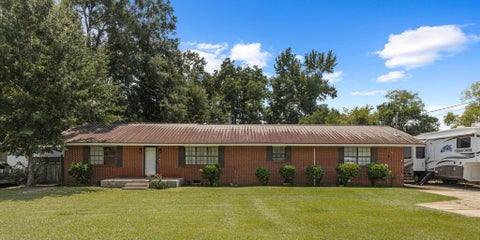 Homes For Sale - 113 Ozark Road<br/> Abbeville, AL 36310