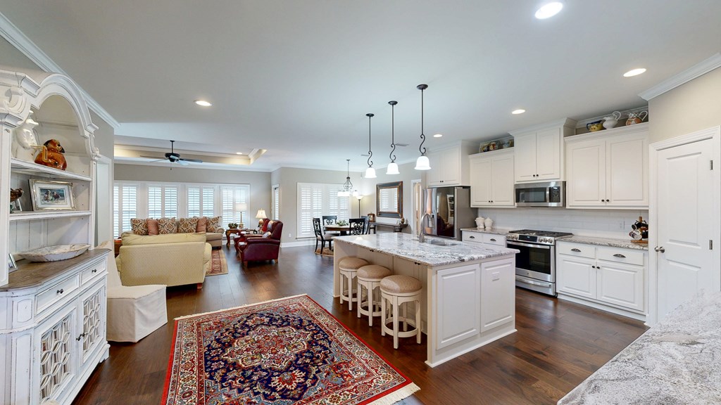 Dothan, Alabama 36305, United States, 4 Bedrooms Bedrooms, ,3 BathroomsBathrooms,Residential,Pending,188156