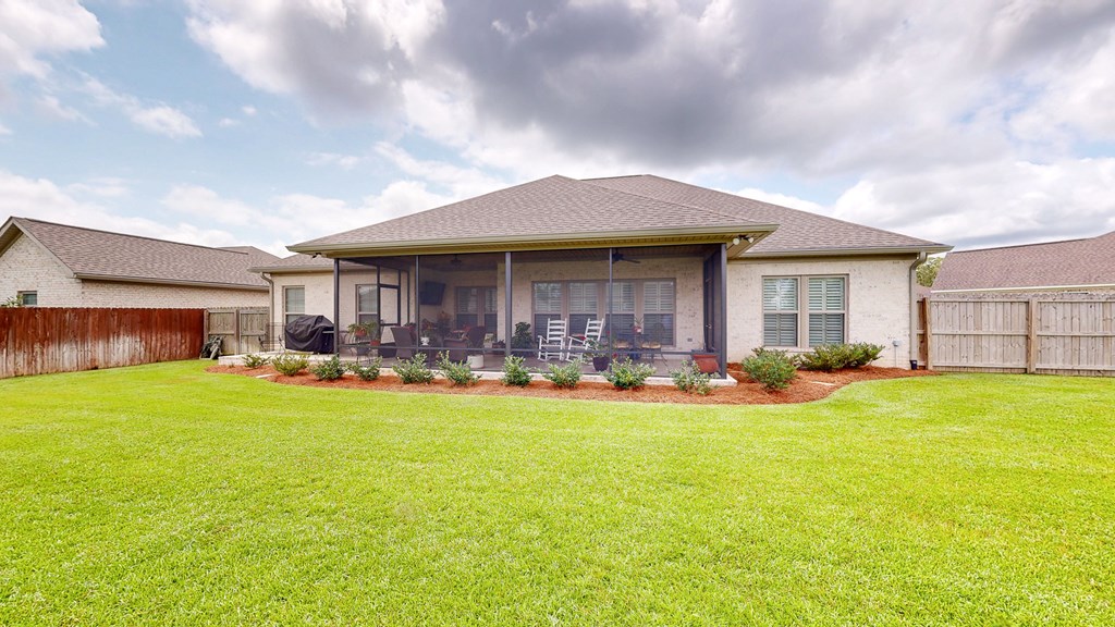 Dothan, Alabama 36305, United States, 4 Bedrooms Bedrooms, ,3 BathroomsBathrooms,Residential,Pending,188156