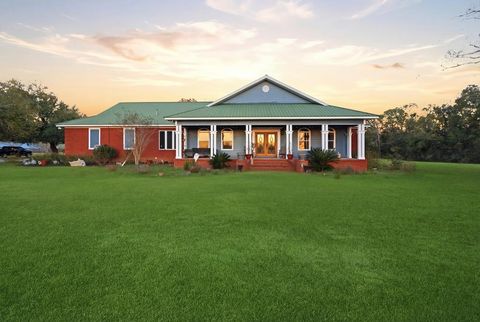 Homes For Sale - 227 Deere Dr<br/> Geneva County, Samson, AL 36477