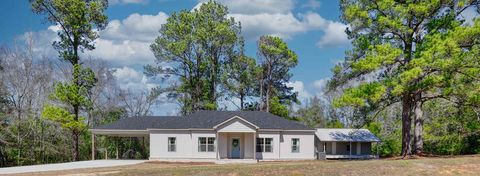 Homes For Sale - 5619 Lucy Grade Road<br/> Ashford, AL 36312