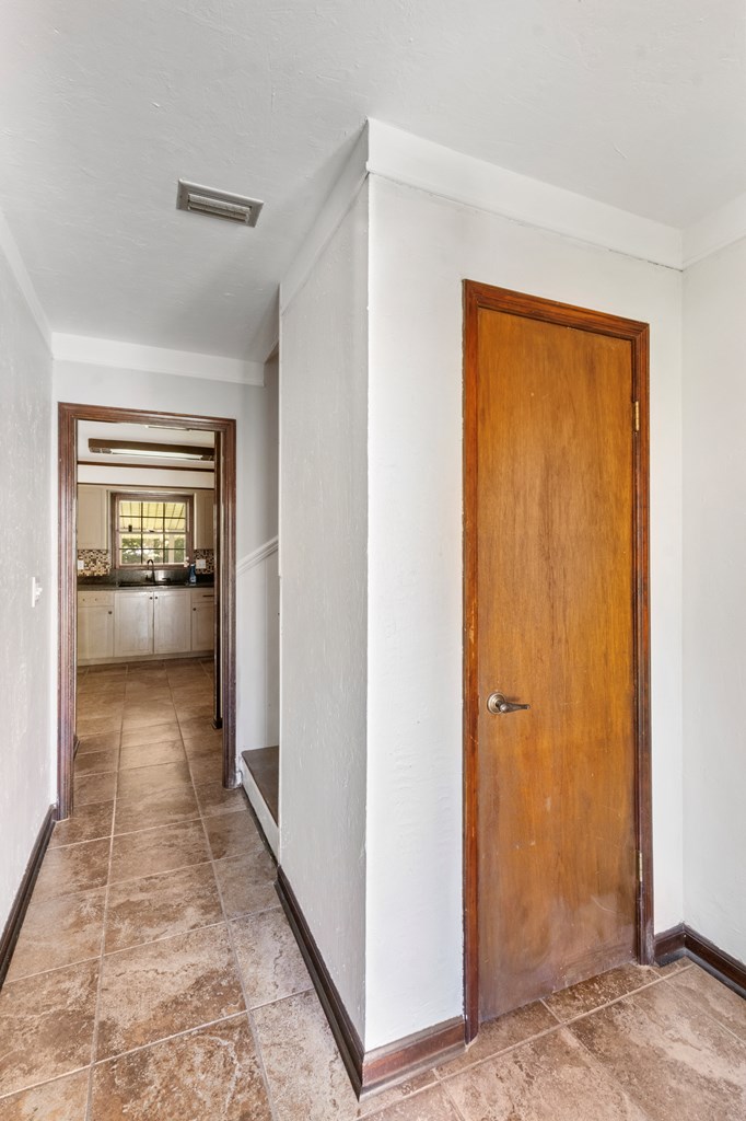 2109 Centenial Drive, Dothan, Alabama image 6