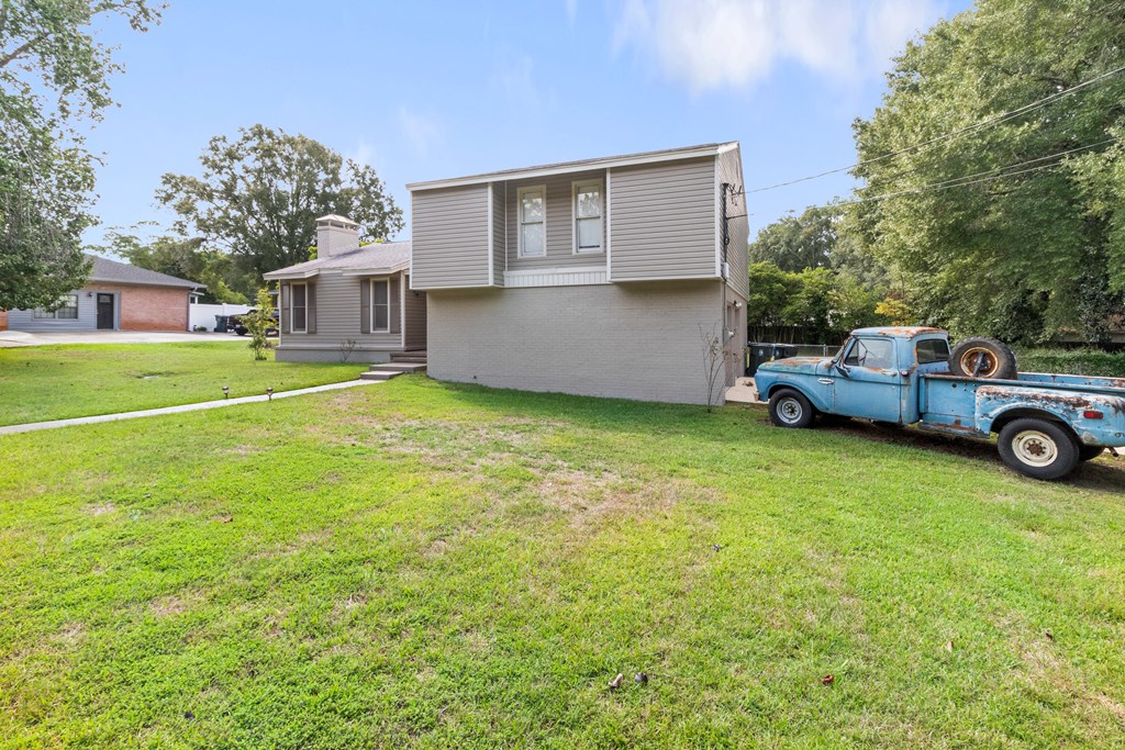 2109 Centenial Drive, Dothan, Alabama image 4