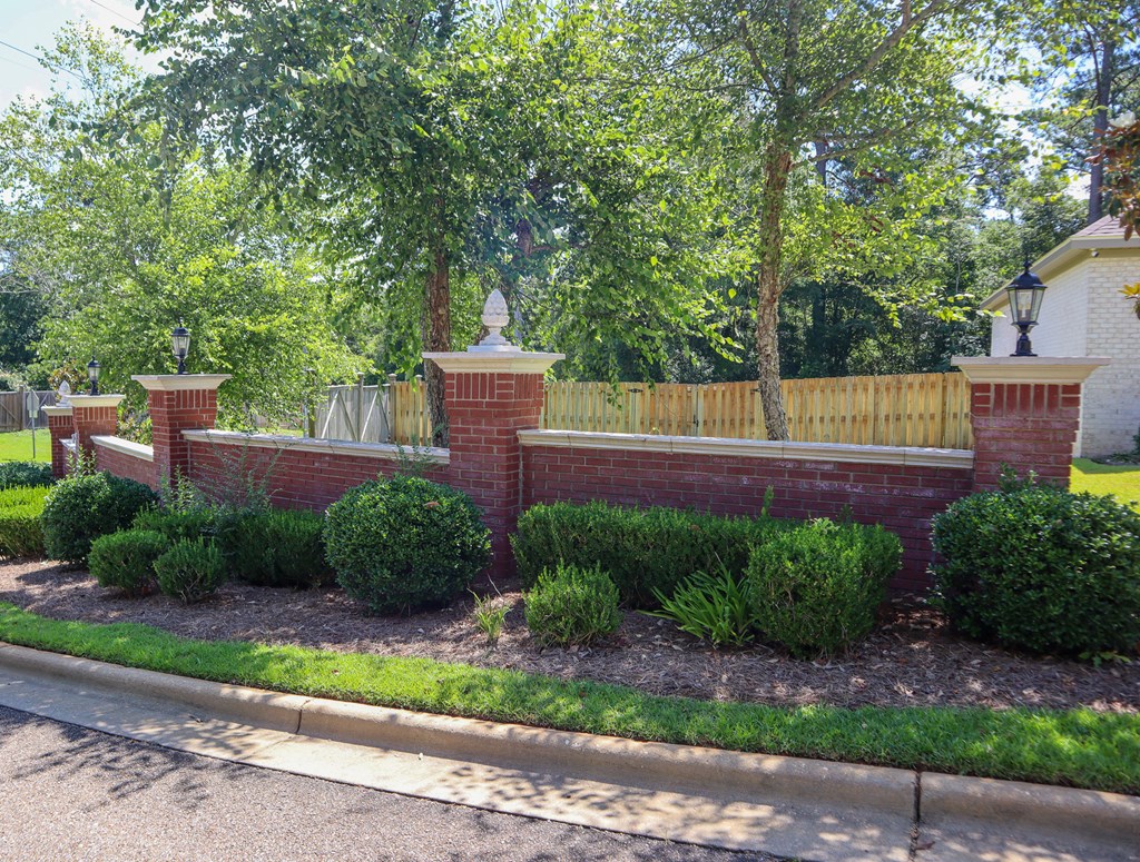 209 Wicklow Drive, Dothan, Alabama image 3