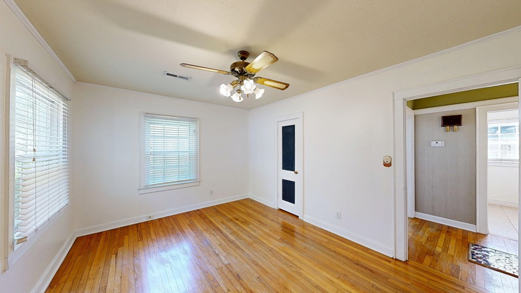 Dothan, Alabama 36303, United States, 3 Bedrooms Bedrooms, ,2 BathroomsBathrooms,Residential,Active,202668