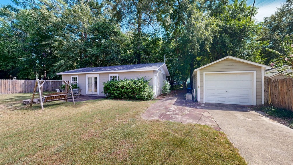 Dothan, Alabama 36303, United States, 3 Bedrooms Bedrooms, ,2 BathroomsBathrooms,Residential,Active,202668