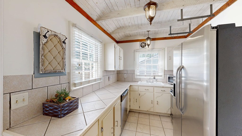 Dothan, Alabama 36303, United States, 3 Bedrooms Bedrooms, ,2 BathroomsBathrooms,Residential,Active,202668