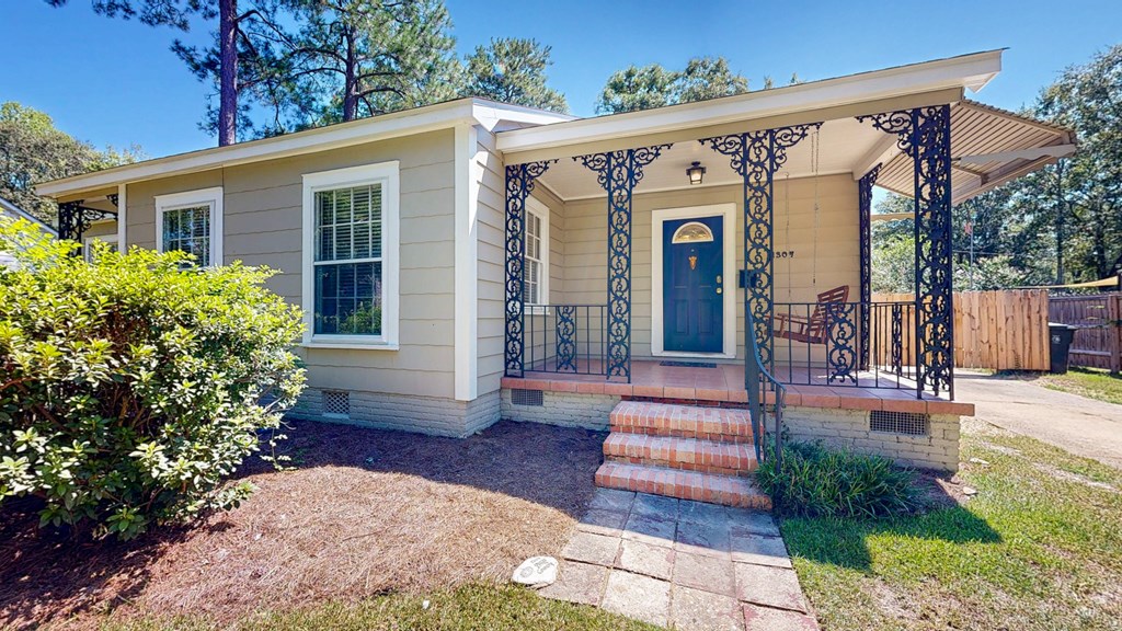 Dothan, Alabama 36303, United States, 3 Bedrooms Bedrooms, ,2 BathroomsBathrooms,Residential,Active,202668