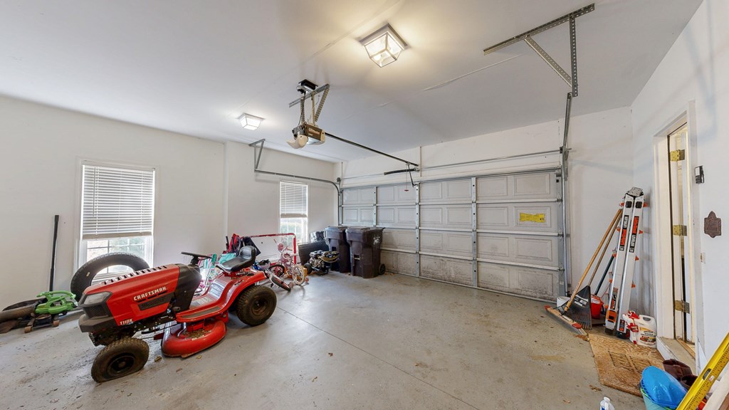 Headland, Alabama 36345, United States, 4 Bedrooms Bedrooms, ,4 BathroomsBathrooms,Residential,Active,245295