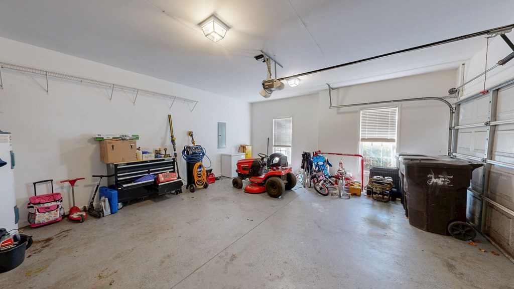 Headland, Alabama 36345, United States, 4 Bedrooms Bedrooms, ,4 BathroomsBathrooms,Residential,Active,245295