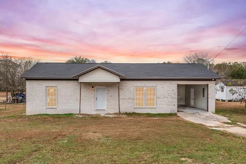 Homes For Sale - 307 NW Williams Cir<br/> Geneva County, Hartford, AL 36344