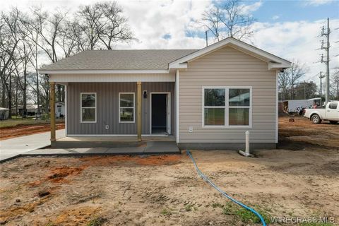 Homes For Sale - 173 N Watson Street<br/> Slocomb, AL 36375